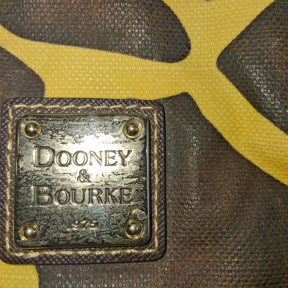 Dooney & Bourke Giraffe Yellow Brown Print Large Leather Hobo Bag Purse